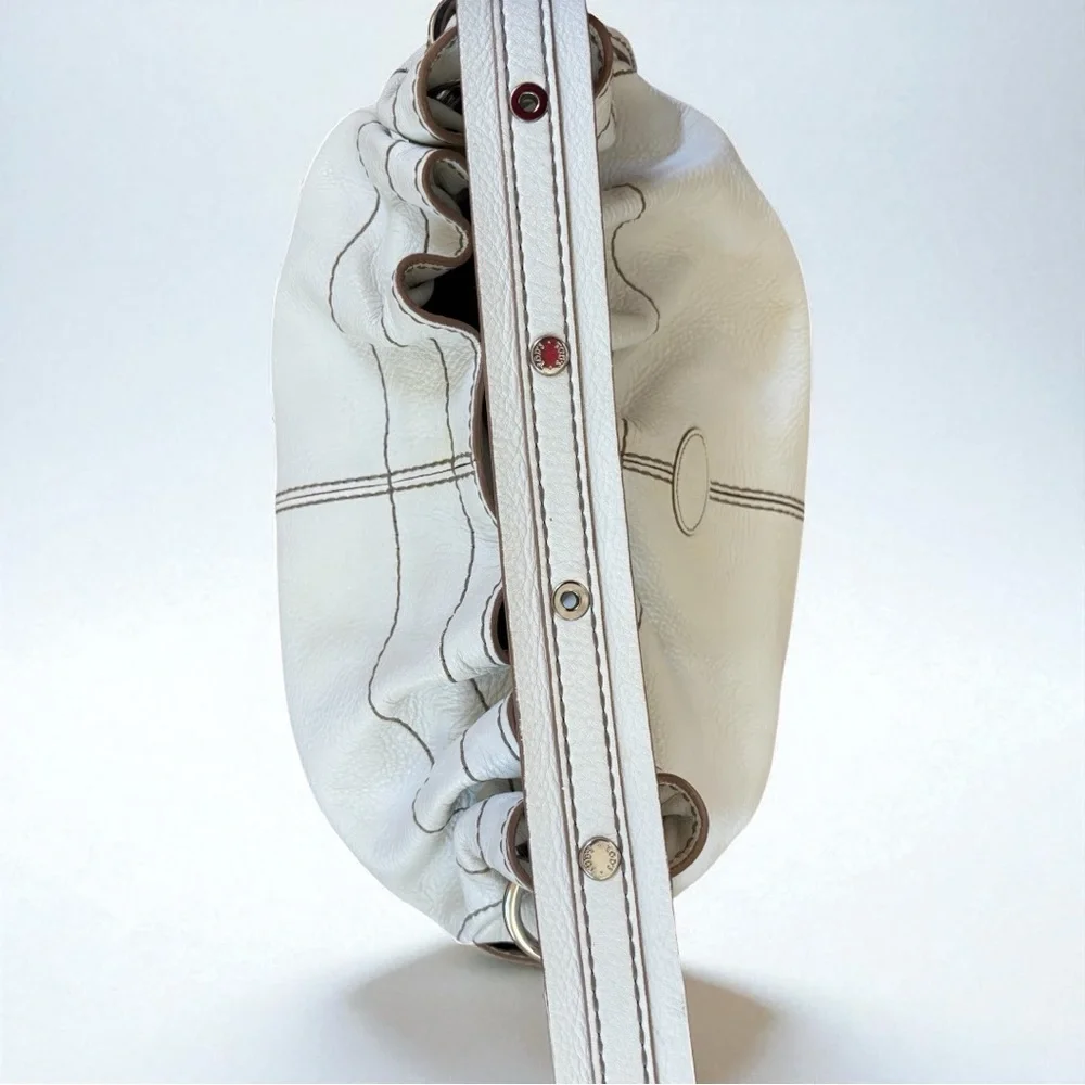 TOD'S Miky Easy Media Shoulder Handbag in White Pebbled Leather - Picture 6 of 14